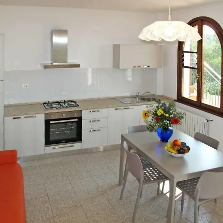 Apartment Locazione Turistica Casa Ginestra